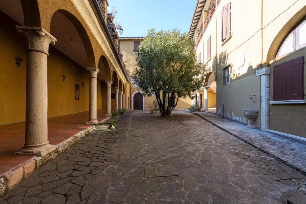 Appartamento Agata San Felice del Benaco Kültér fotó